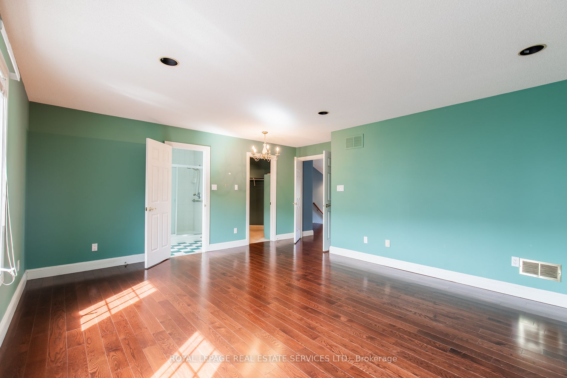 57 Orr Cres