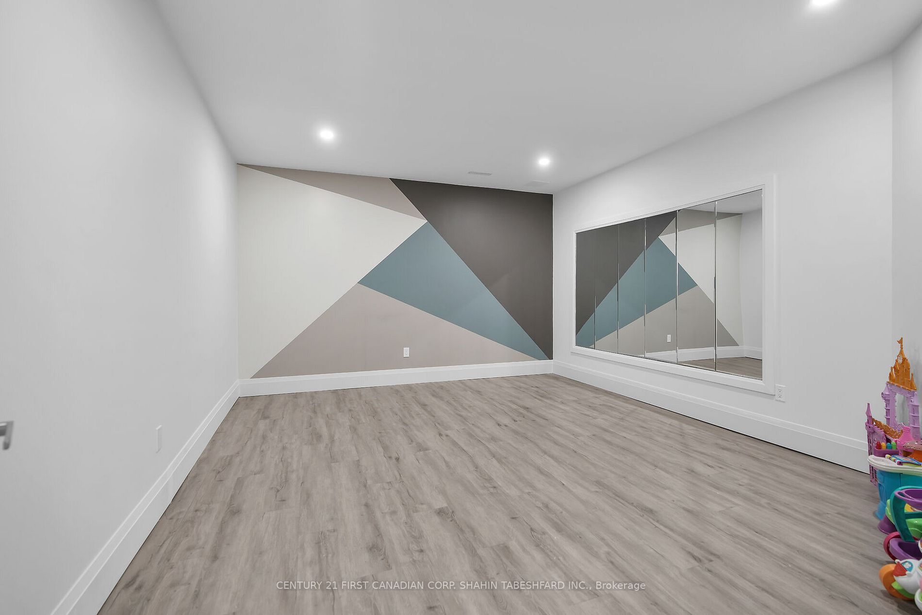 2226 Callingham Dr