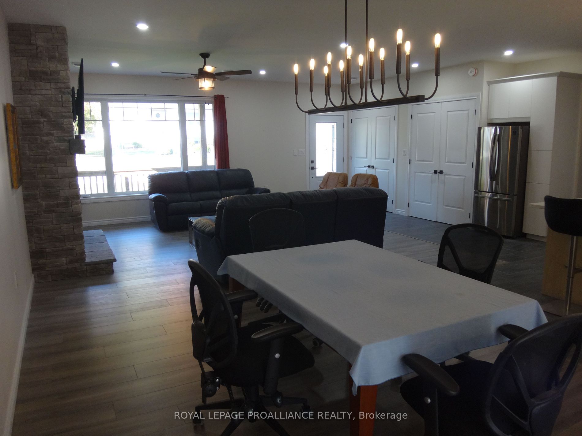 13 Crawford Dr
