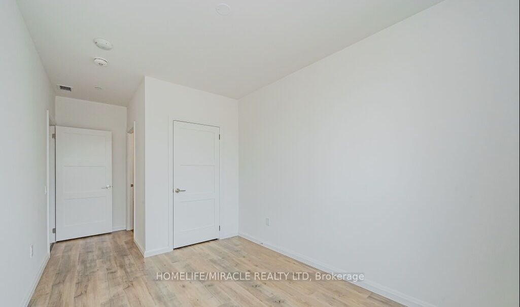 181 Elmira Rd S, #205