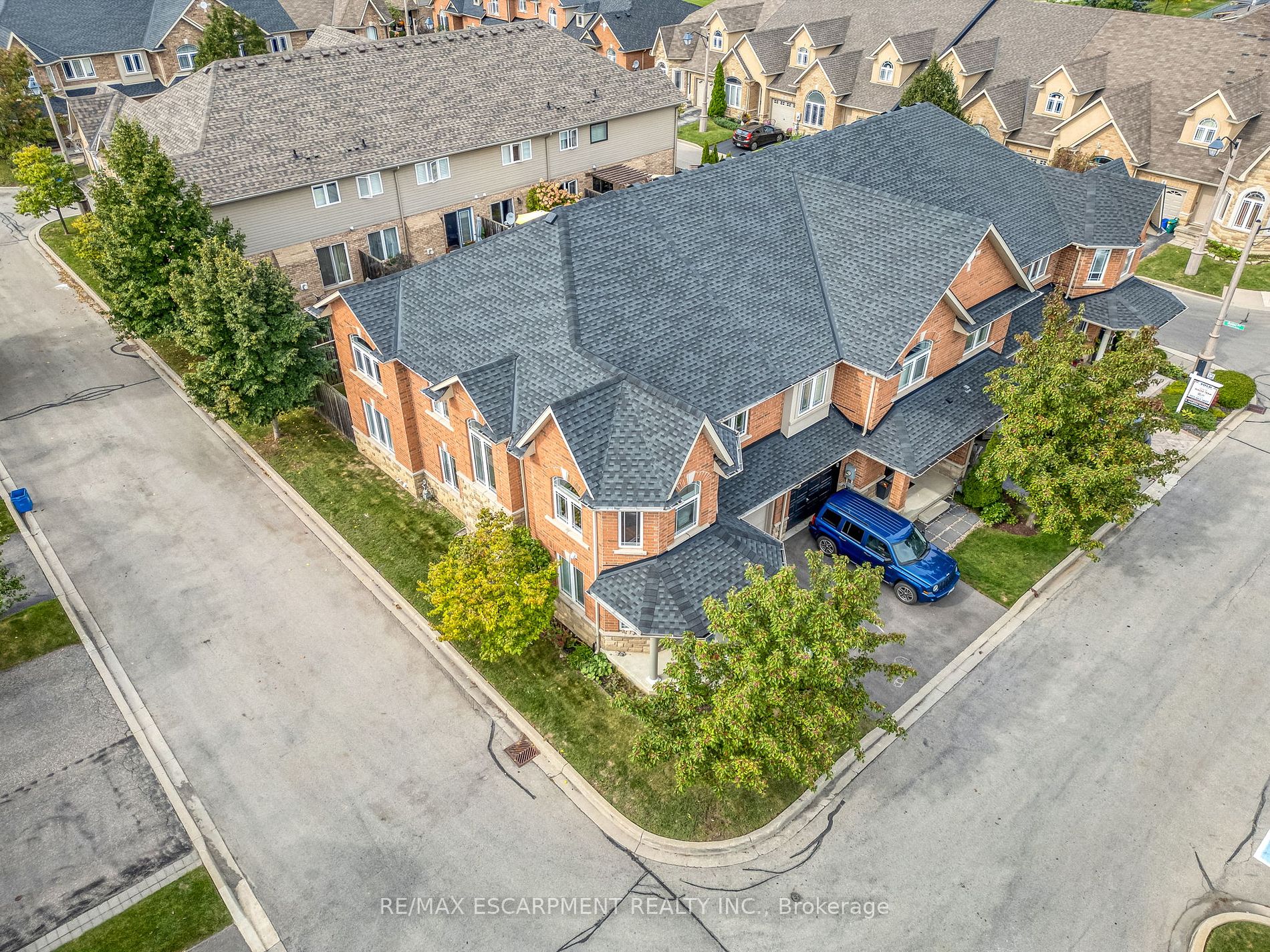 56 Geranium Ave