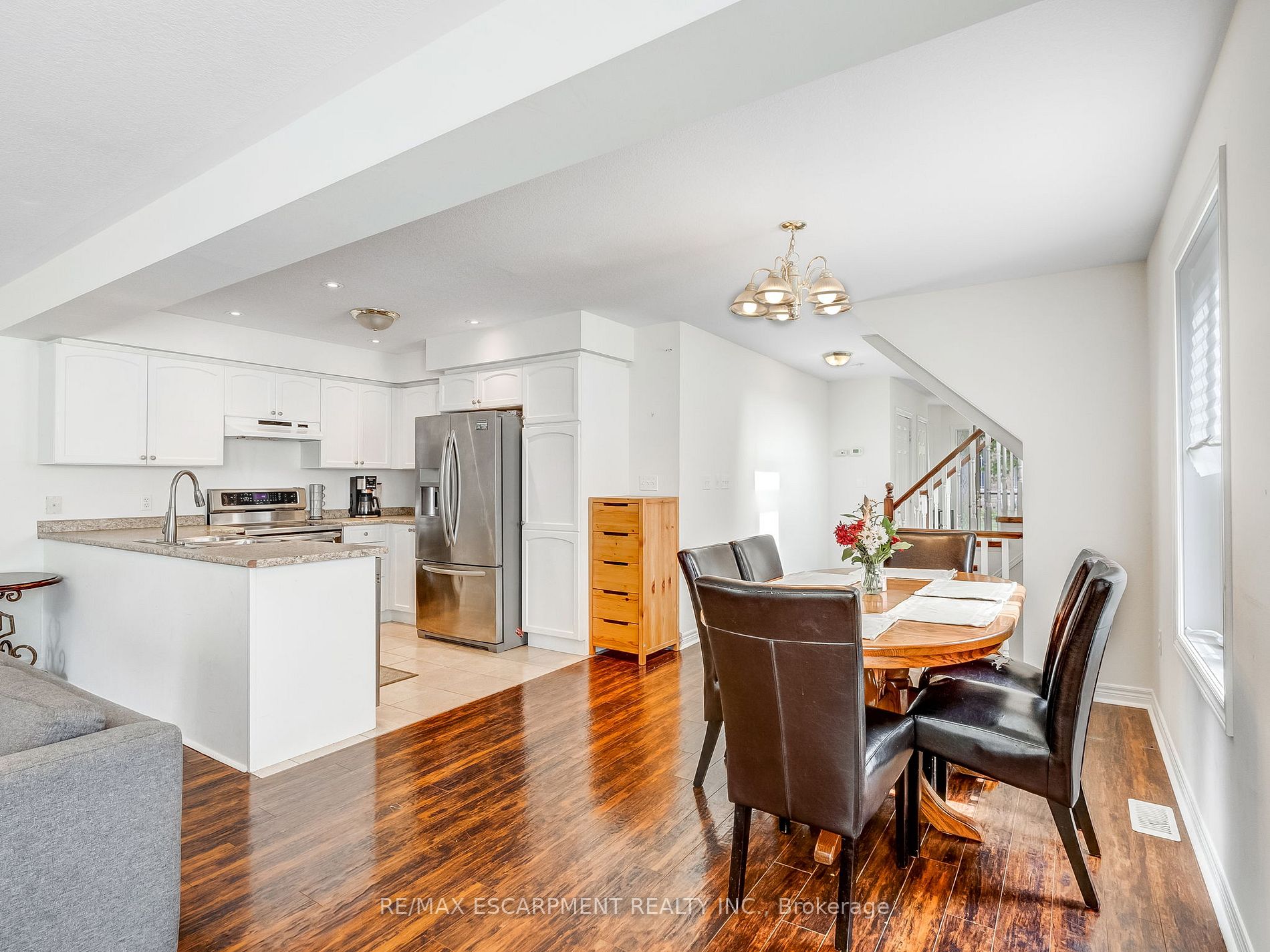 56 Geranium Ave