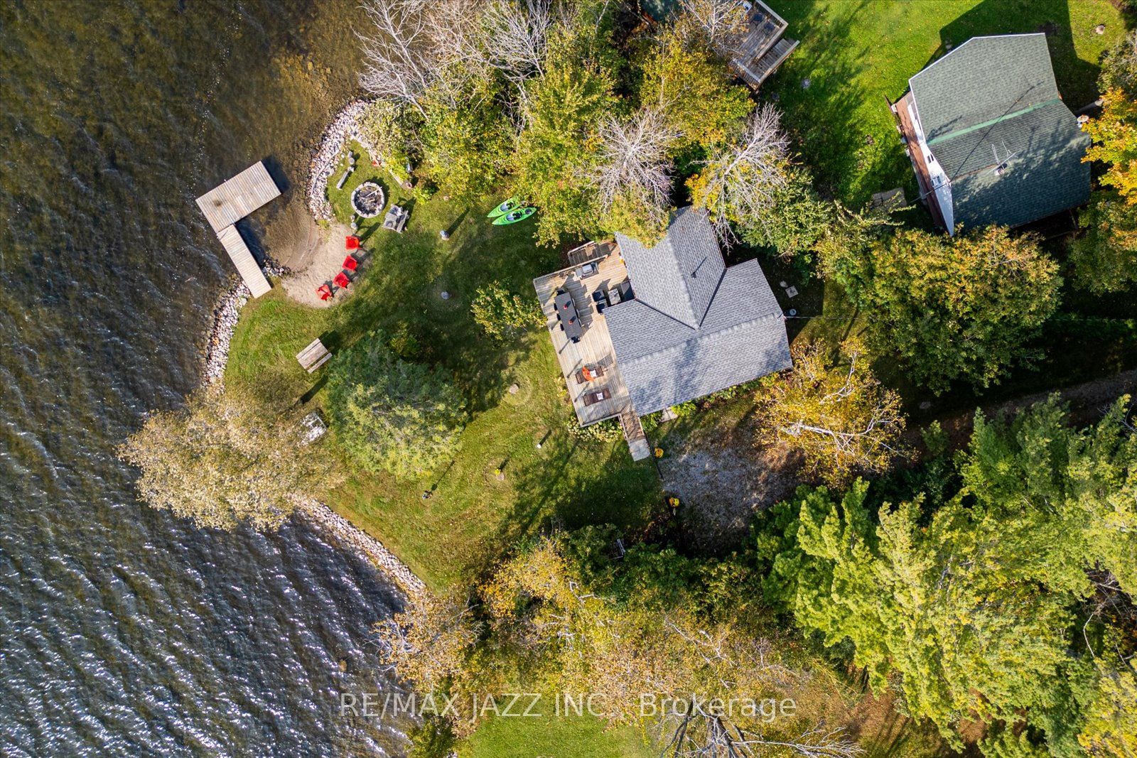 33 Hillcrest Ave