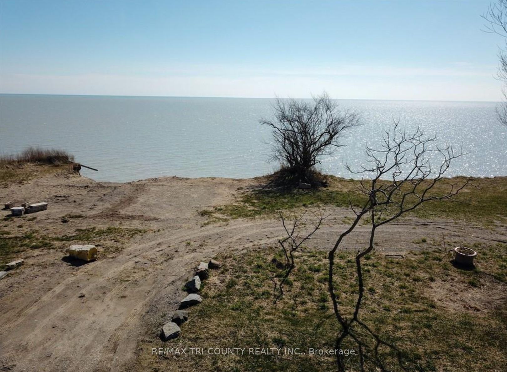 56081 Lakeshore Line