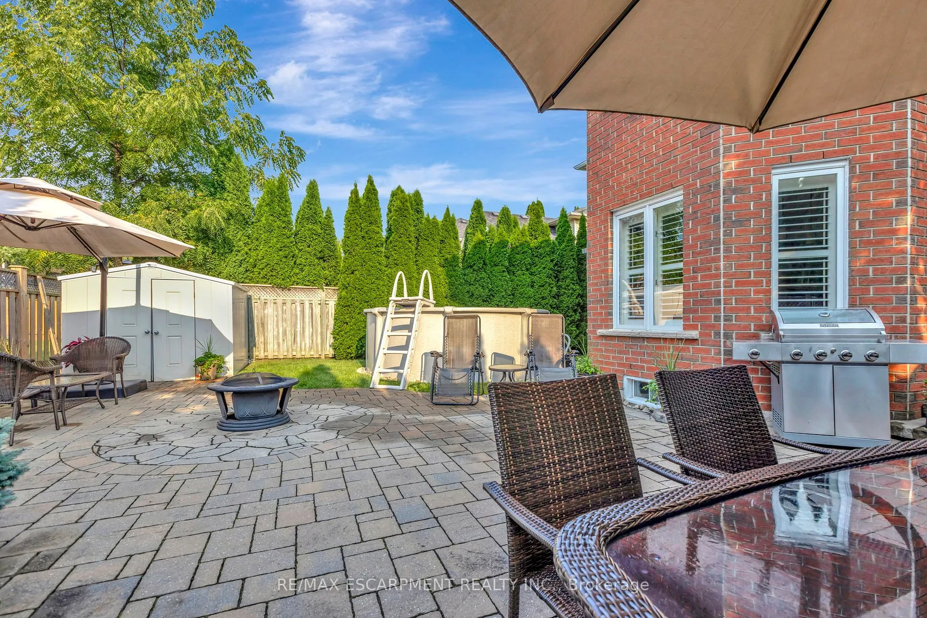 19 Falconridge Dr