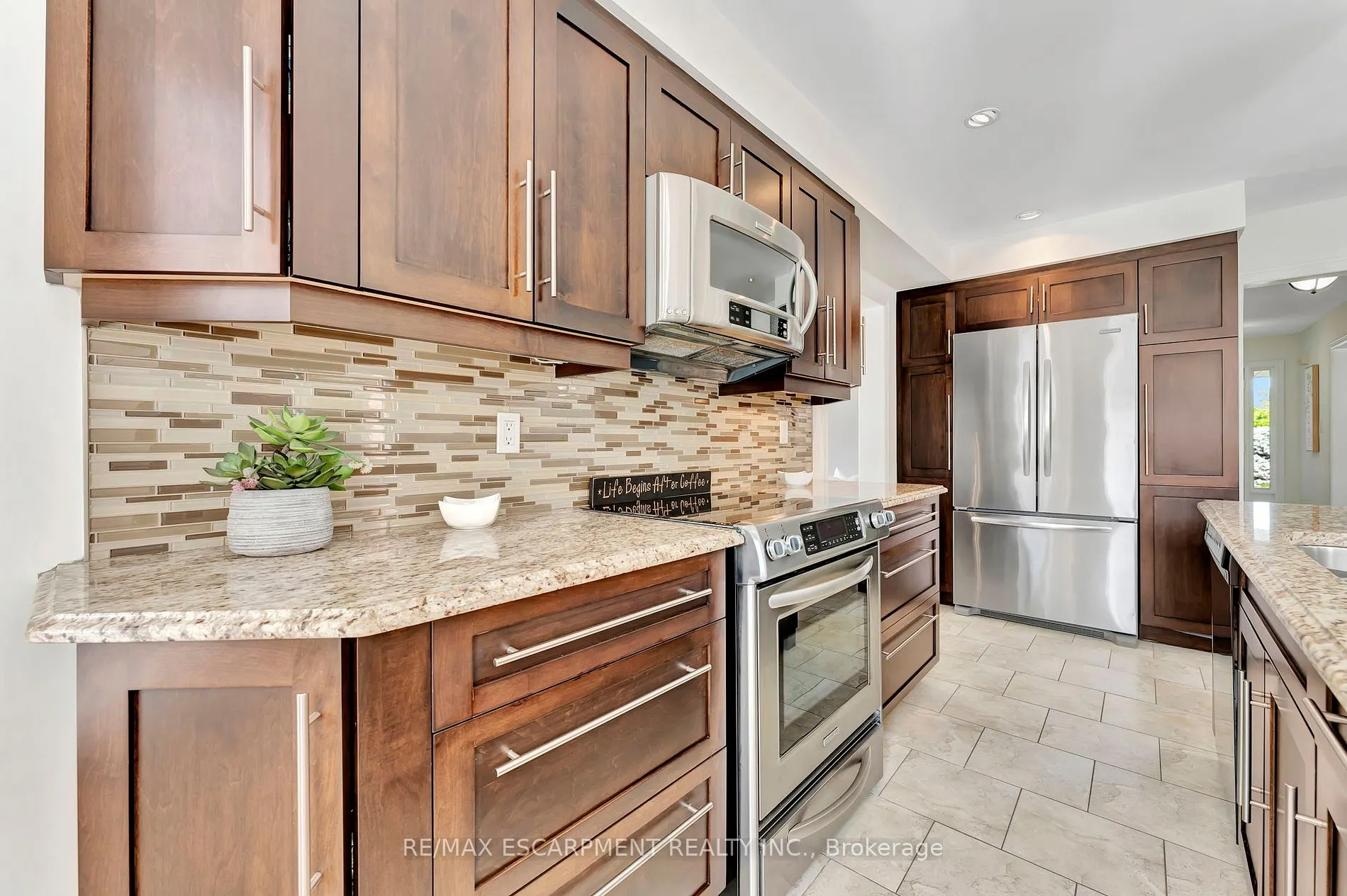 19 Falconridge Dr