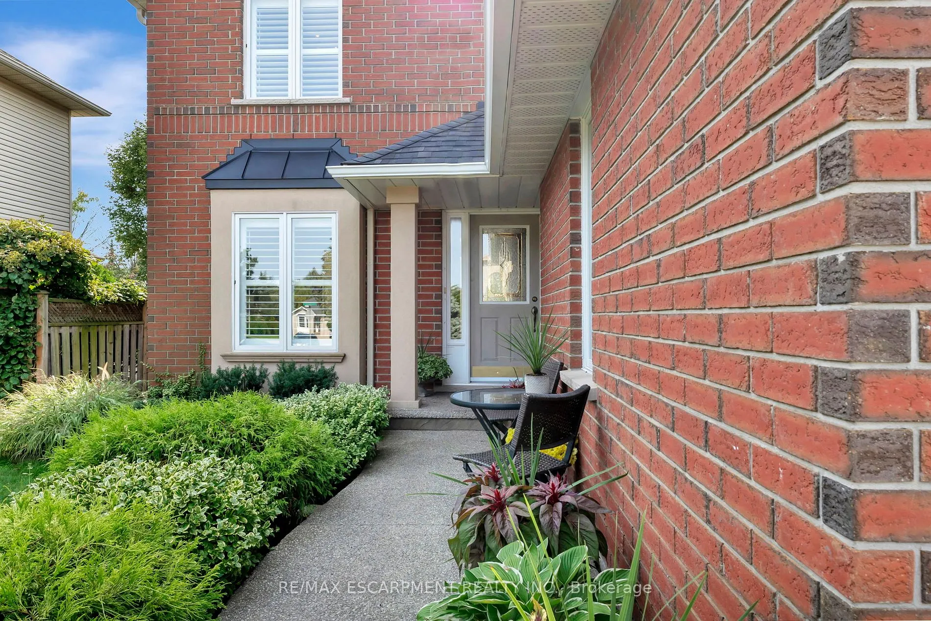 19 Falconridge Dr