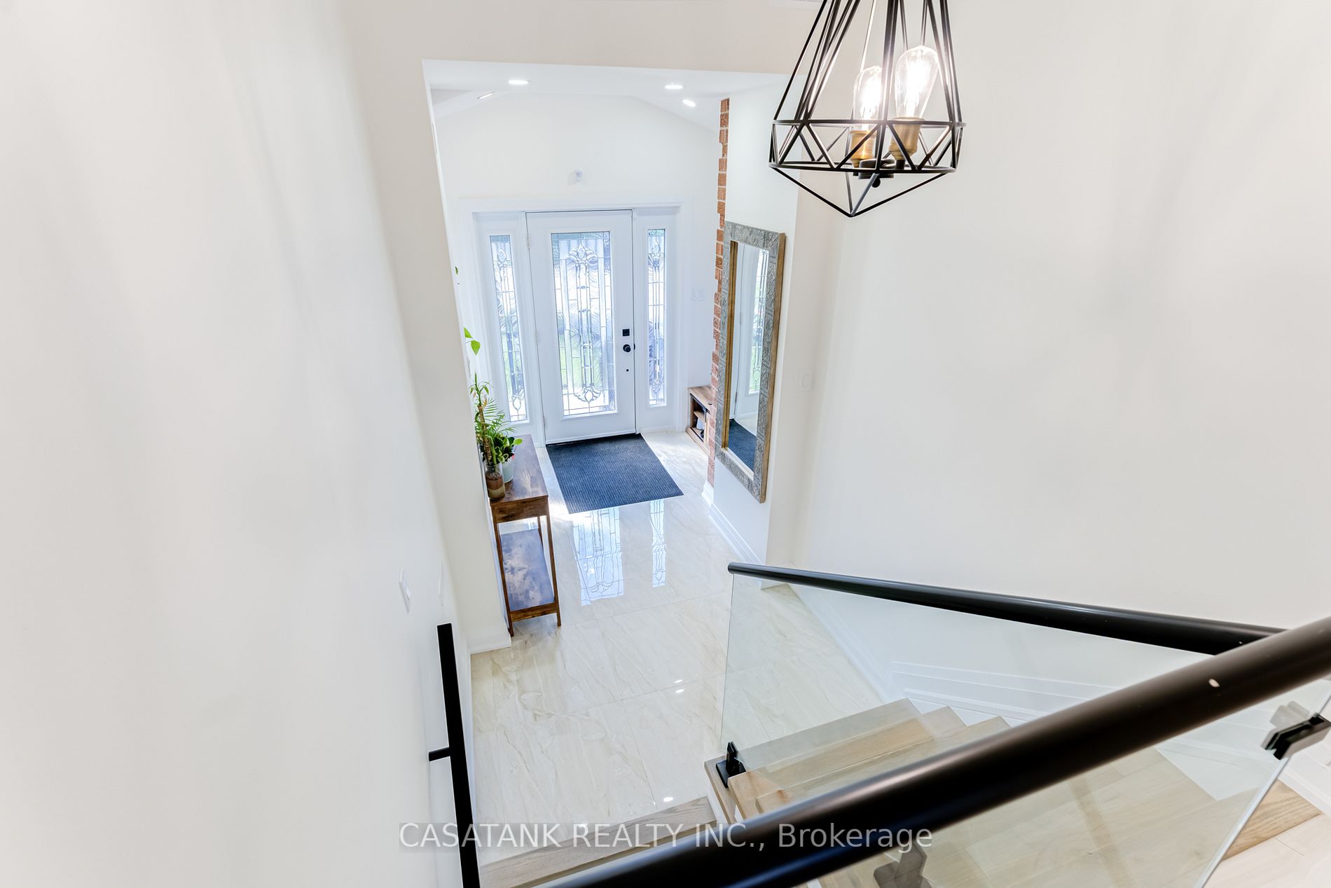 11 Peter St