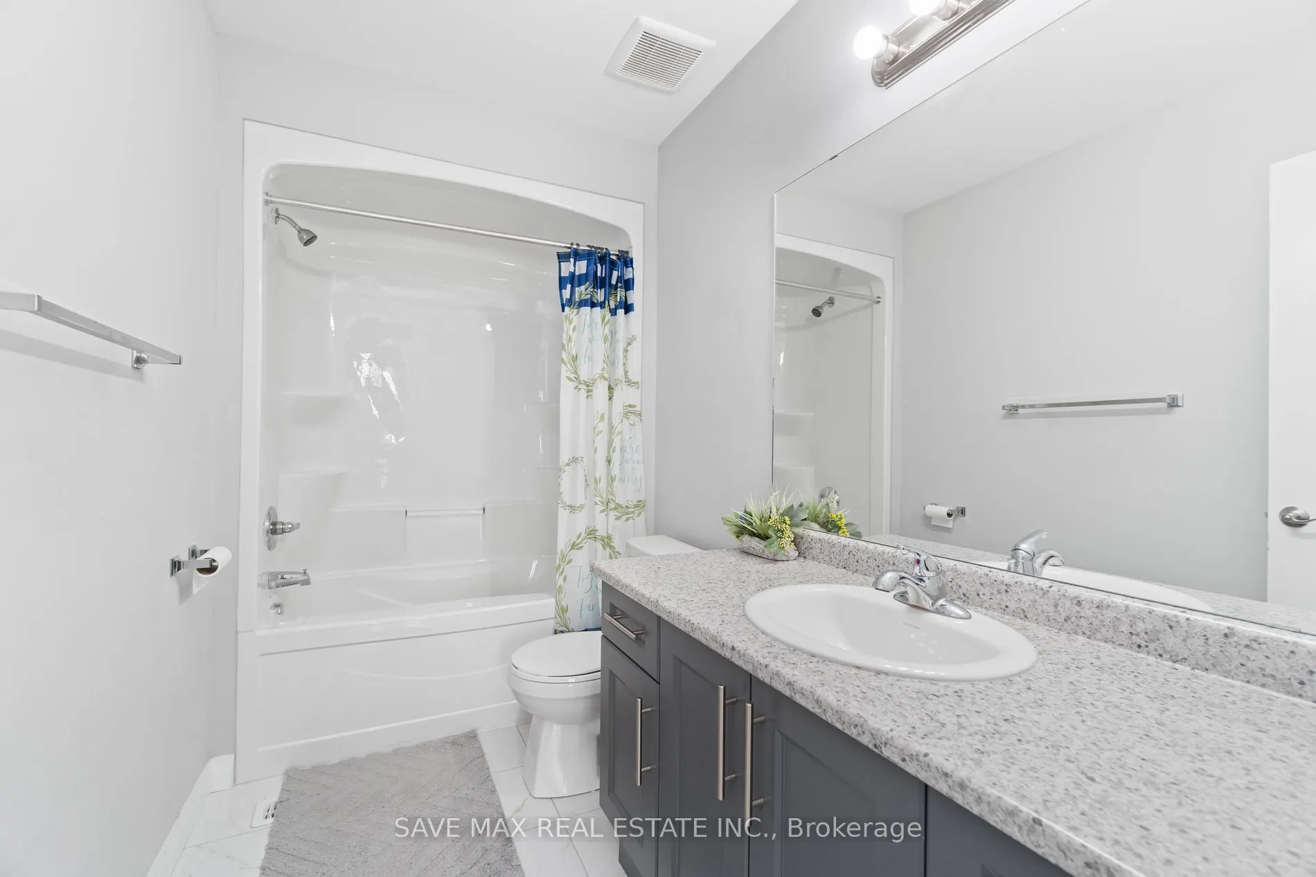 126 Laguna Village Cres