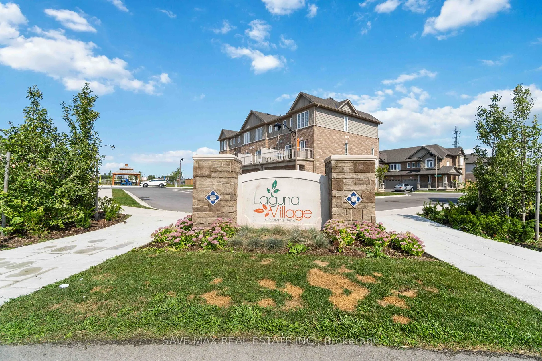 126 Laguna Village Cres