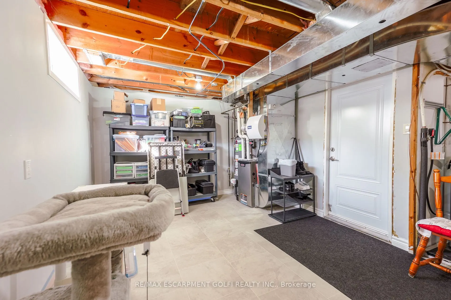 202 LAVINA Cres, #10