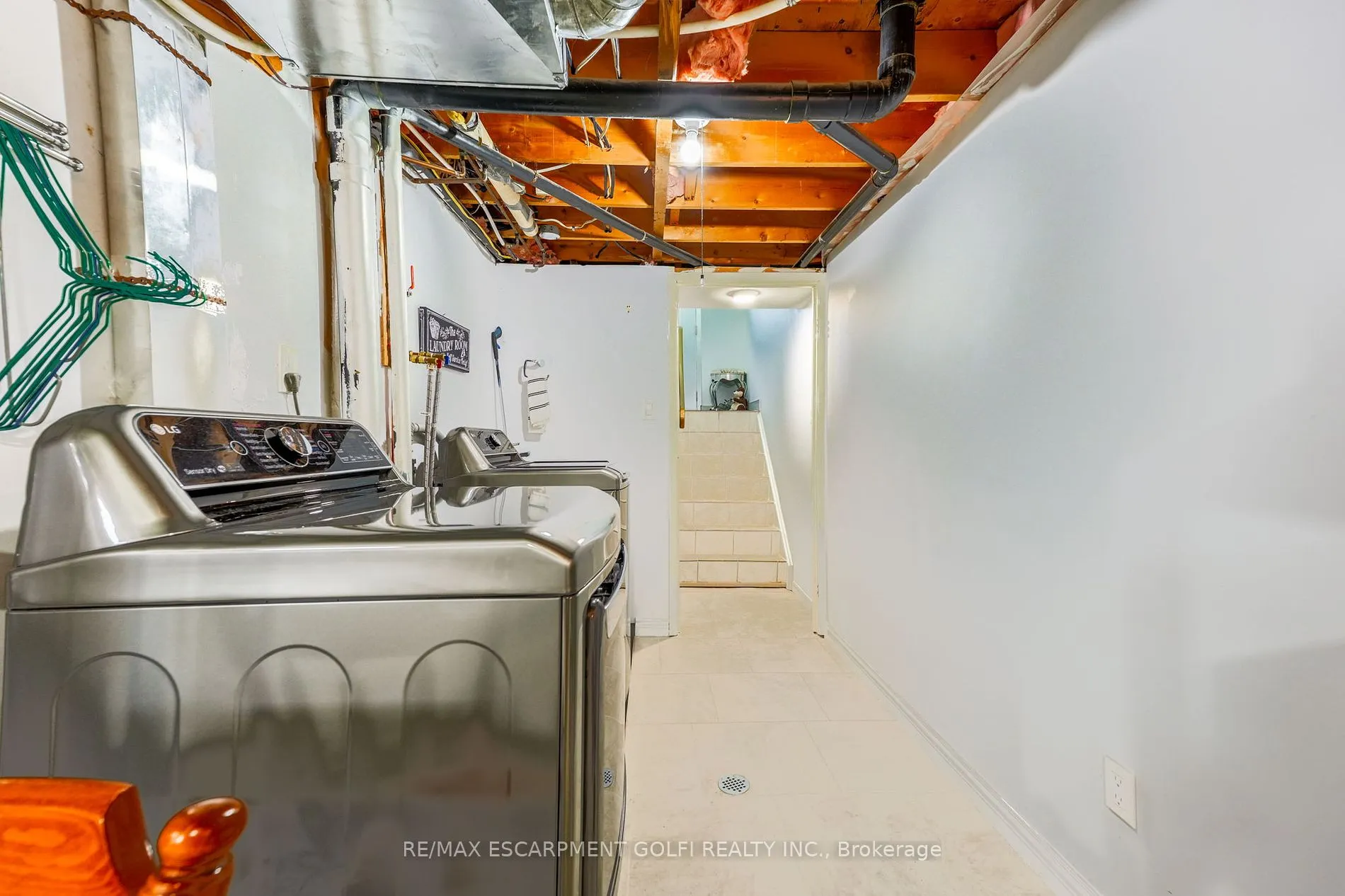 202 LAVINA Cres, #10
