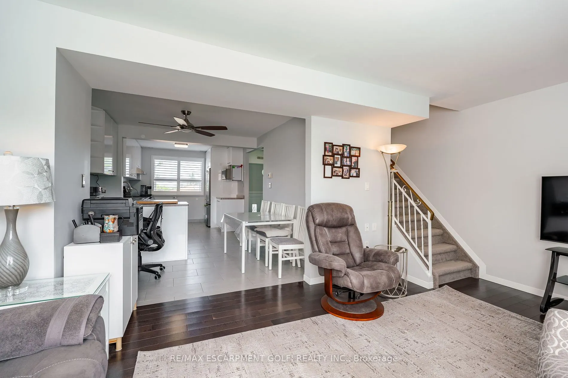 202 LAVINA Cres, #10