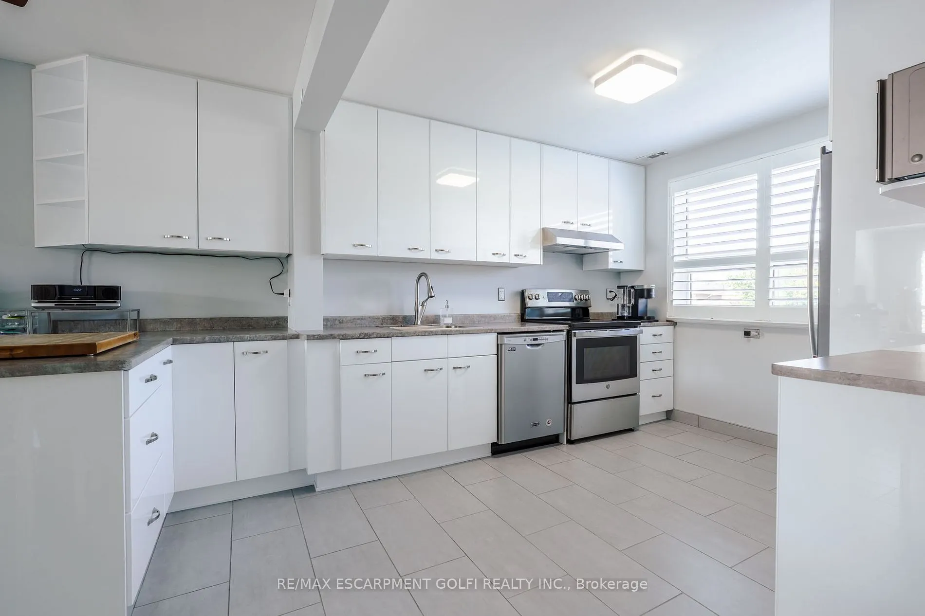 202 LAVINA Cres, #10