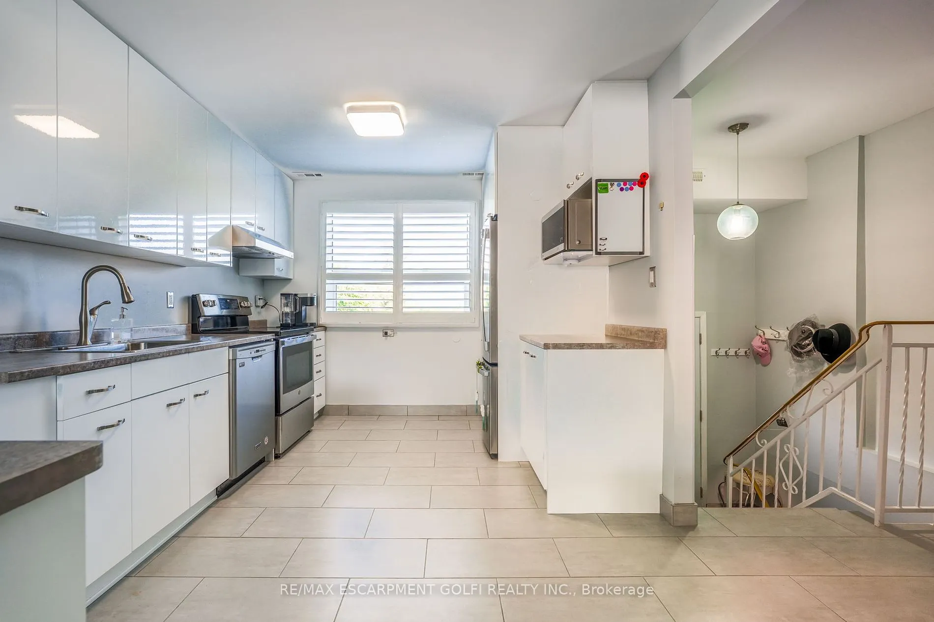 202 LAVINA Cres, #10