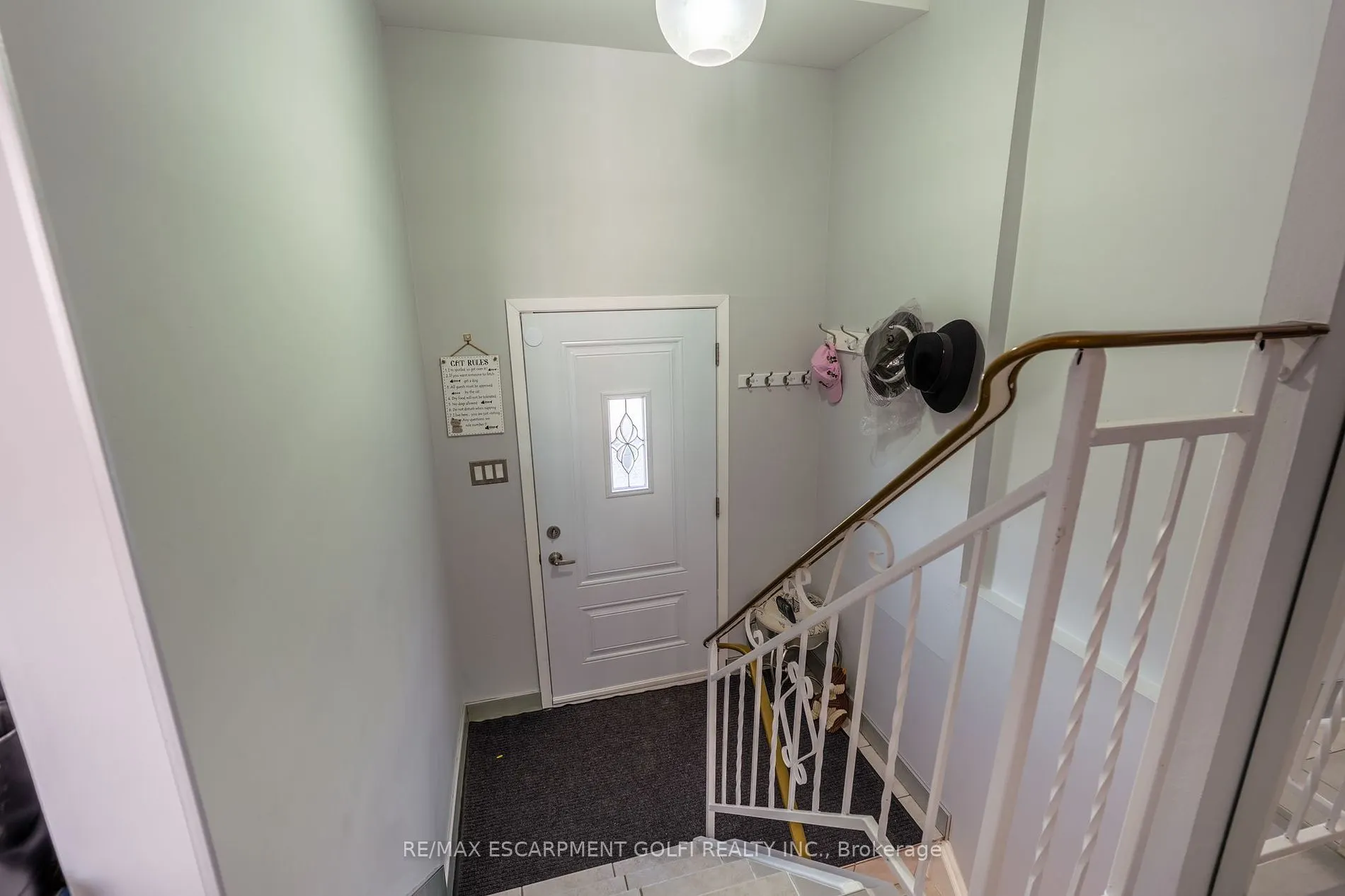 202 LAVINA Cres, #10