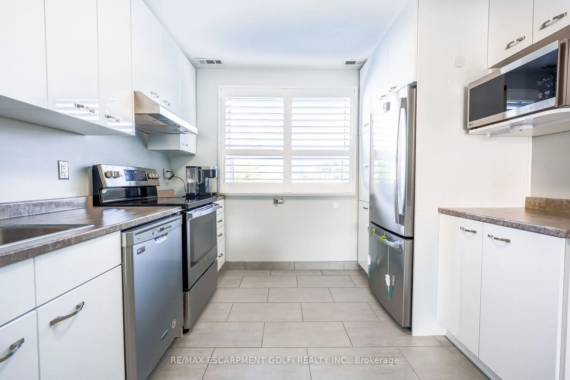 202 LAVINA Cres, #10
