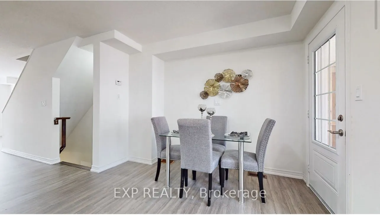 15 DUCKWORTH Rd