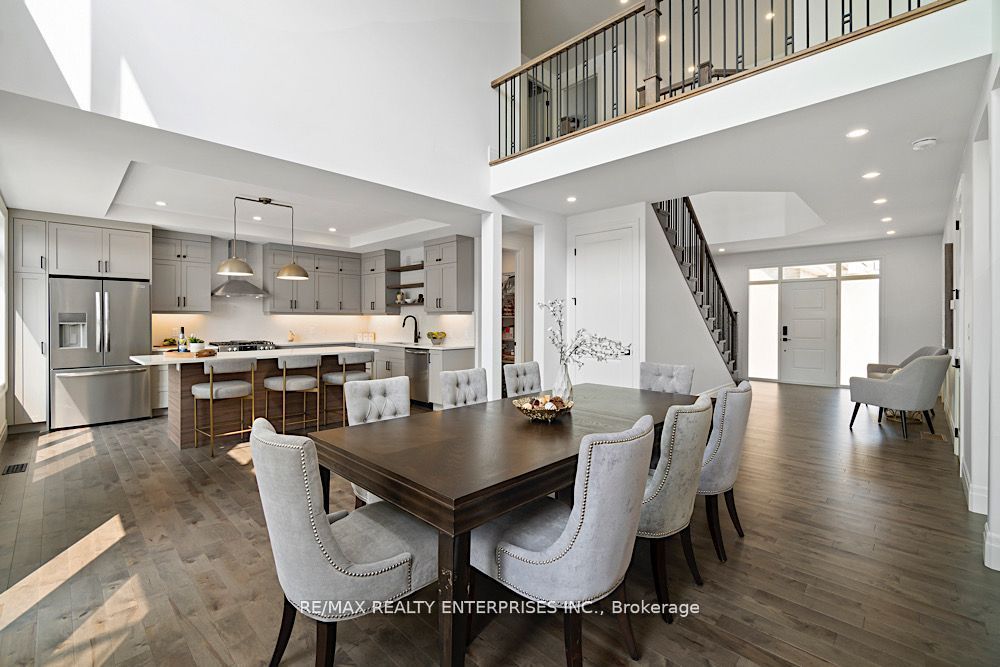 125 Villeneuve Dr