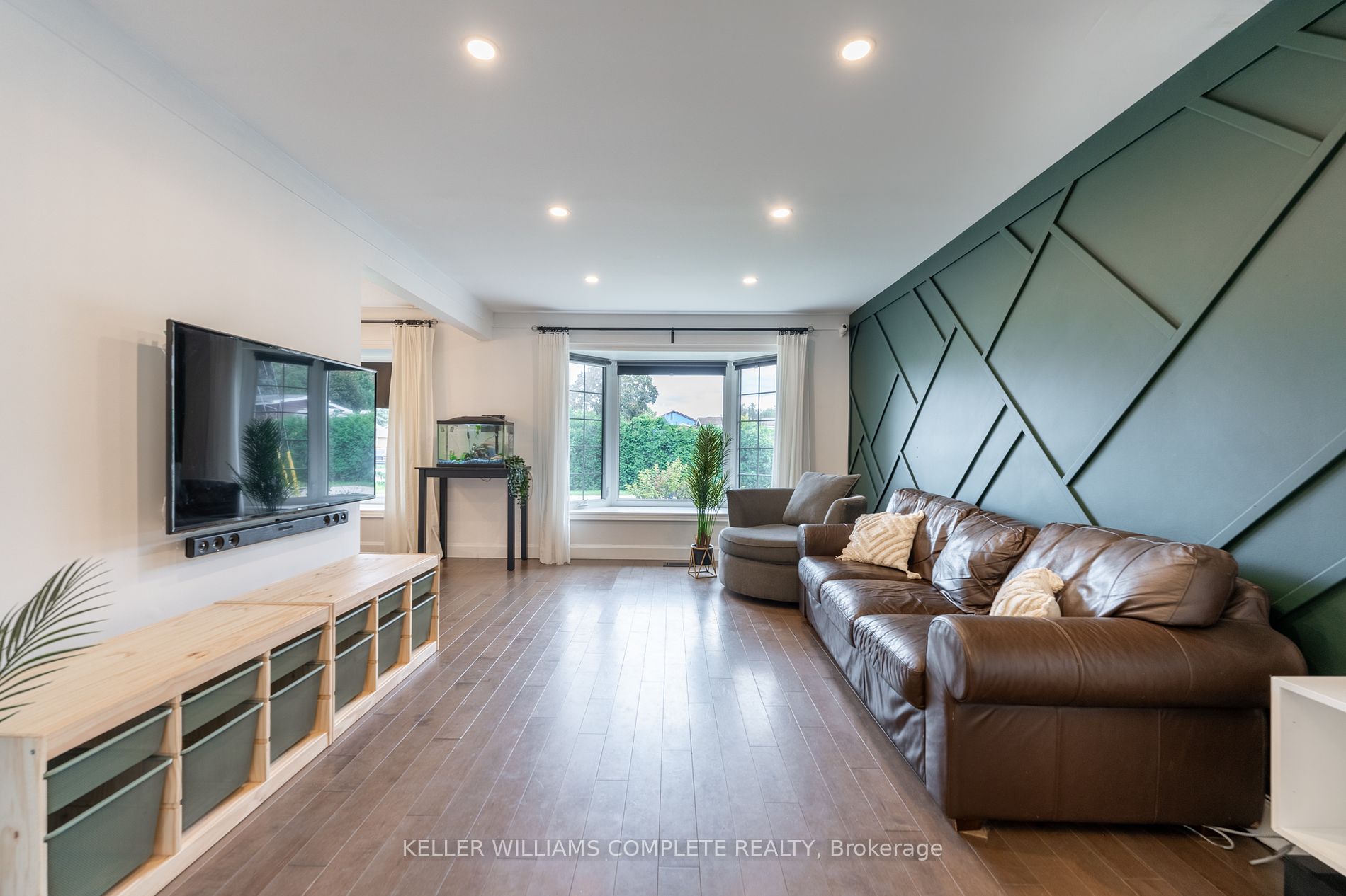 2 Brentwood Rd