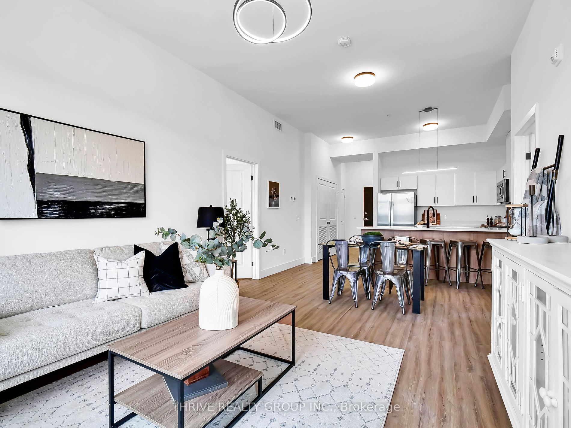 1076 GAINSBOROUGH Rd, #102