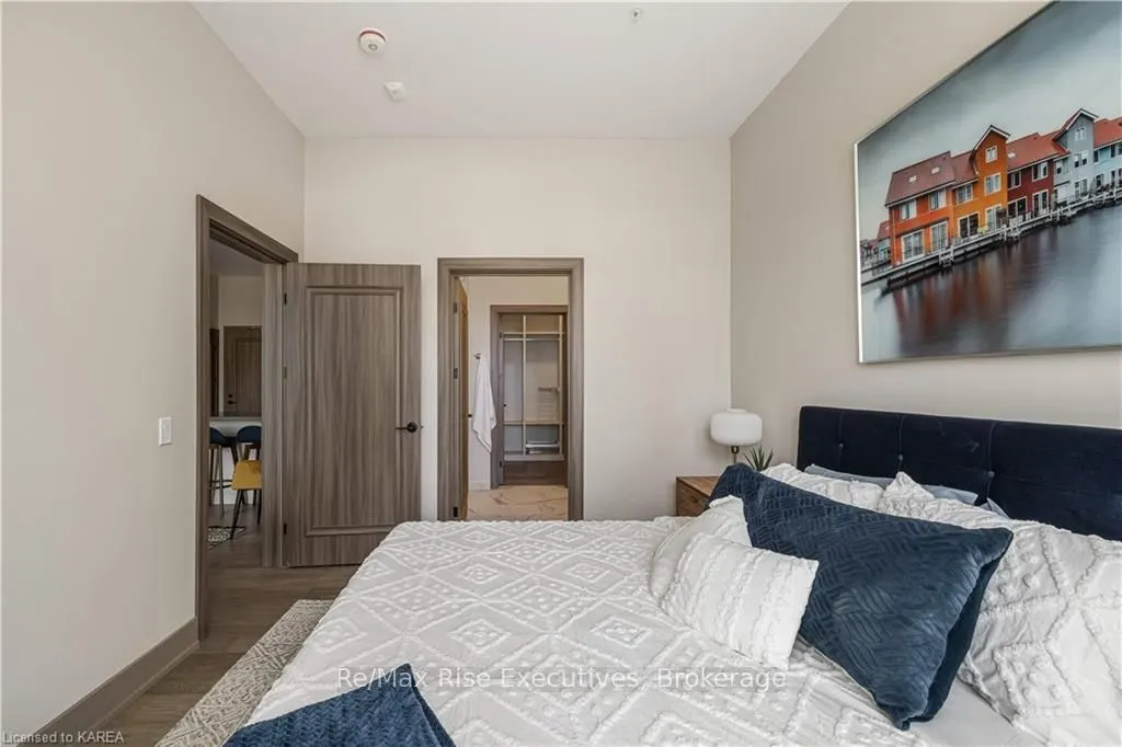 820 GARDINERS Rd, #519