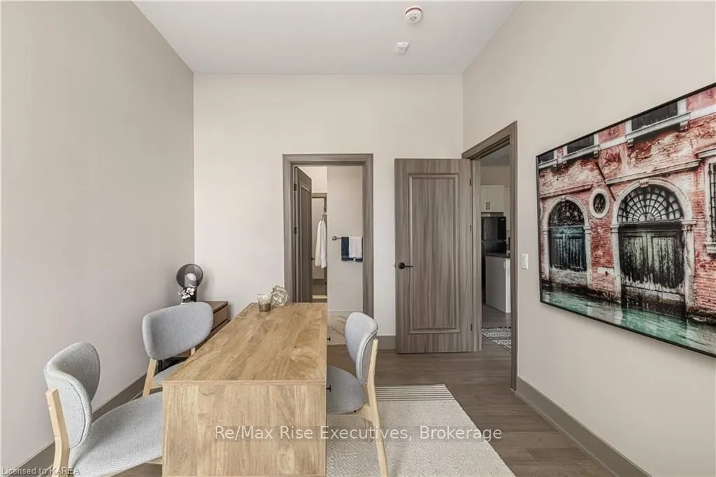 820 GARDINERS Rd, #519