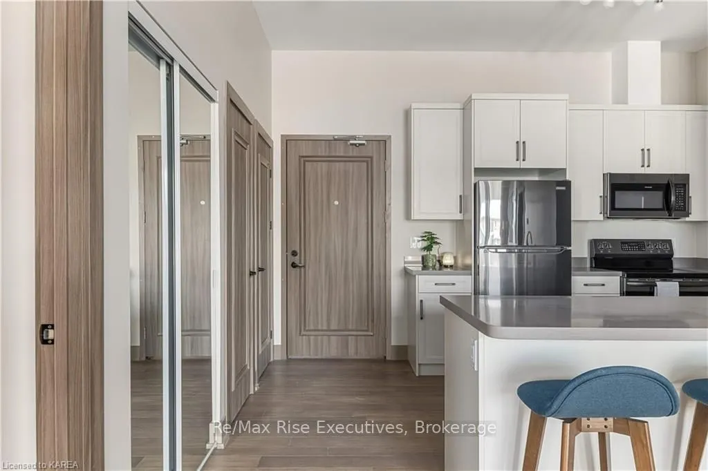 820 GARDINERS Rd, #519