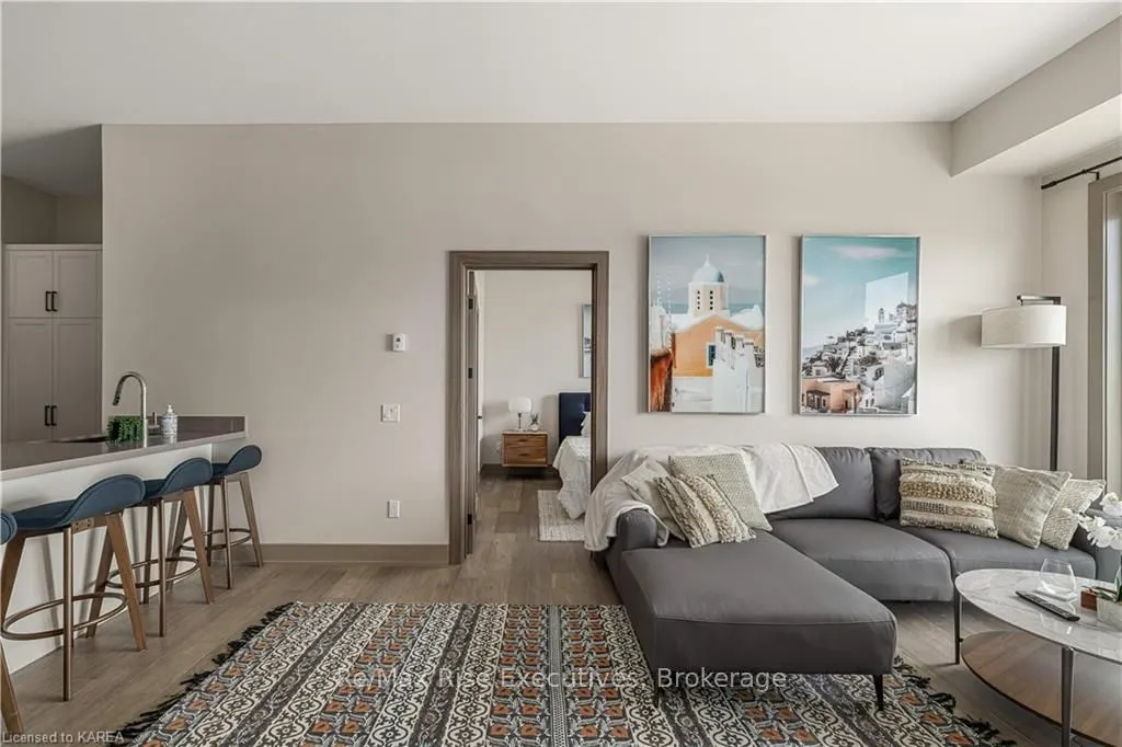 820 GARDINERS Rd, #519