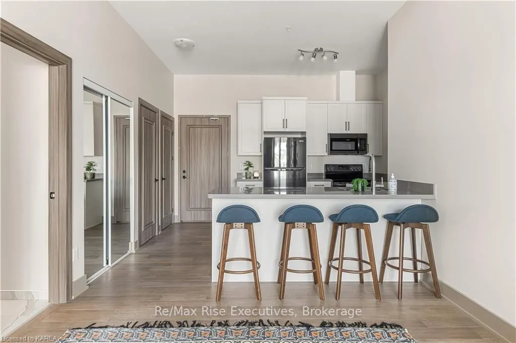 820 GARDINERS Rd, #519