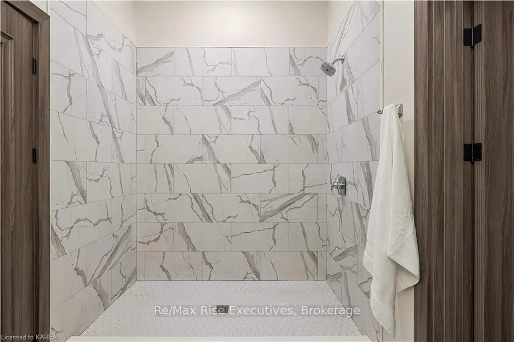 820 GARDINERS Rd, #519