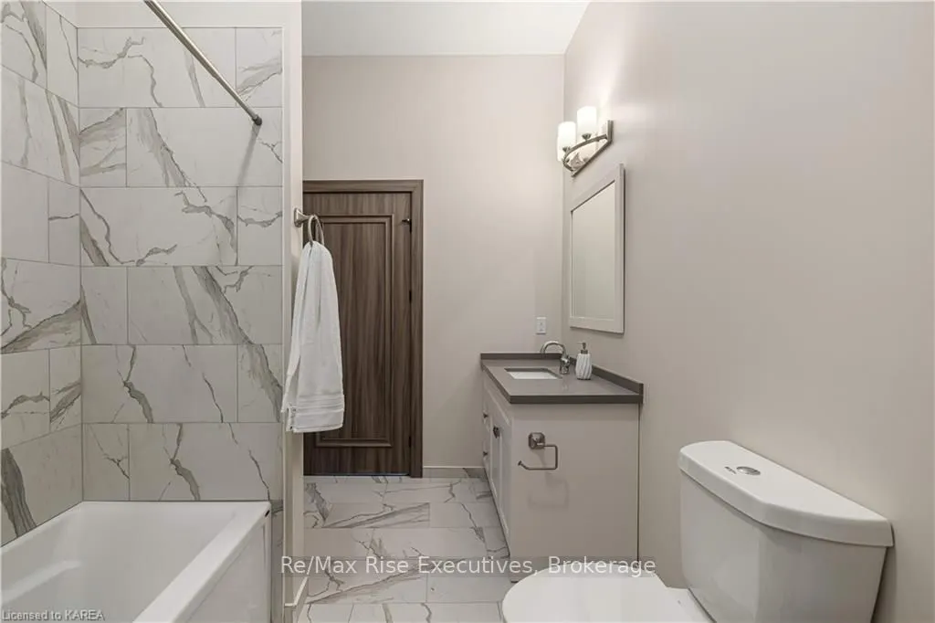 820 GARDINERS Rd, #519