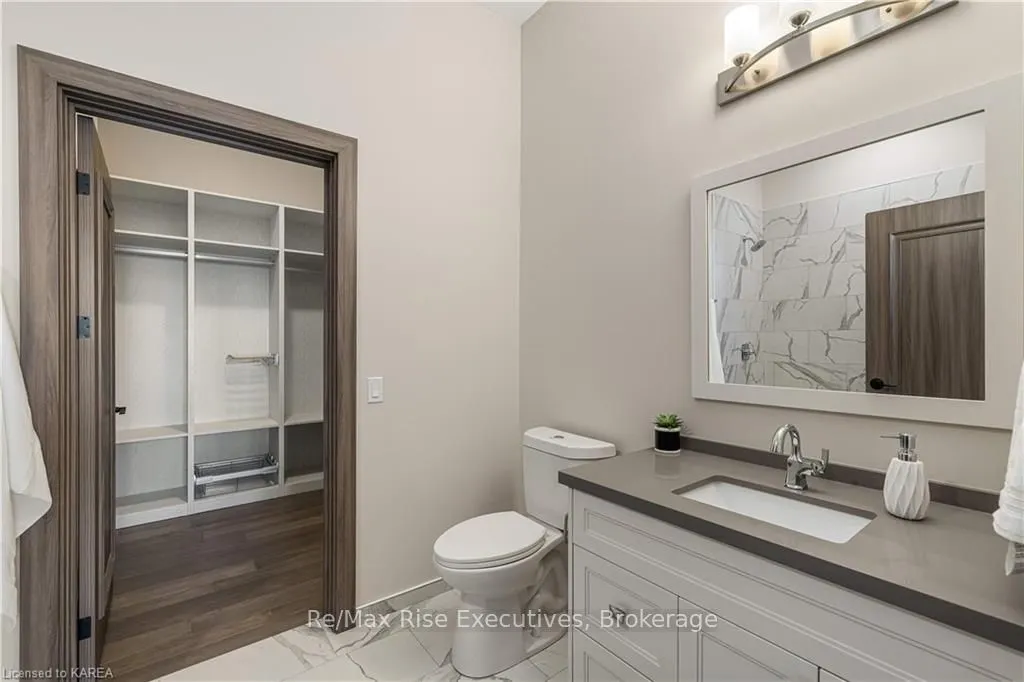 820 GARDINERS Rd, #519