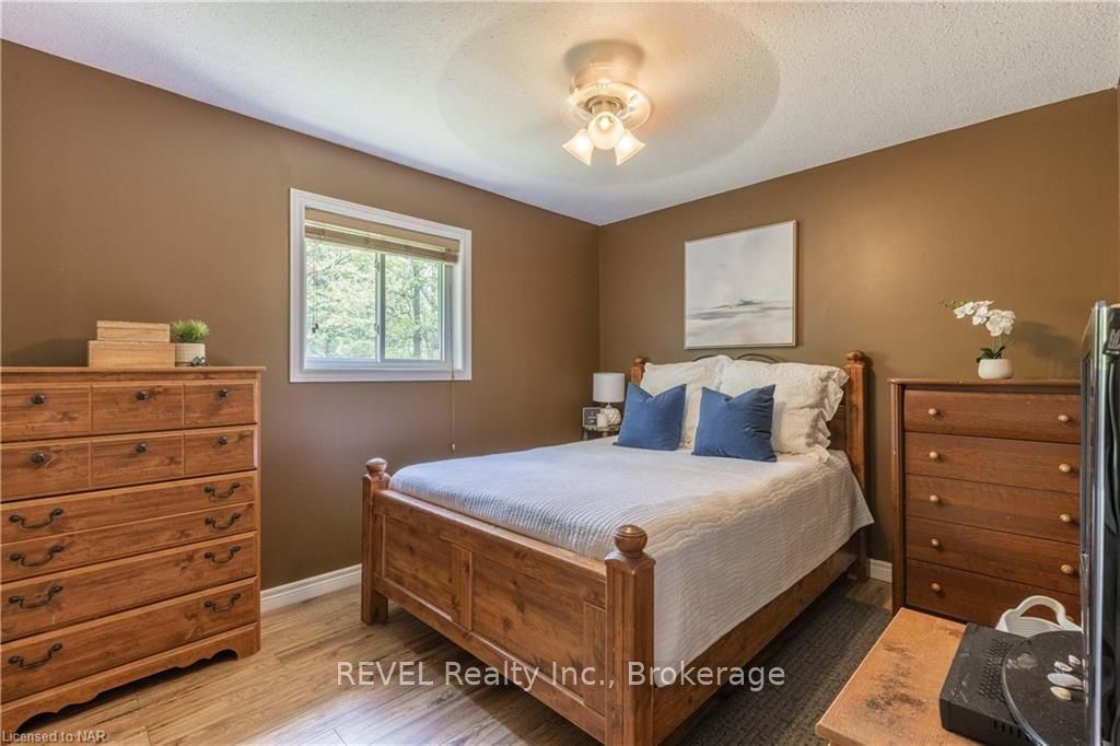 92 THOROLD Ave