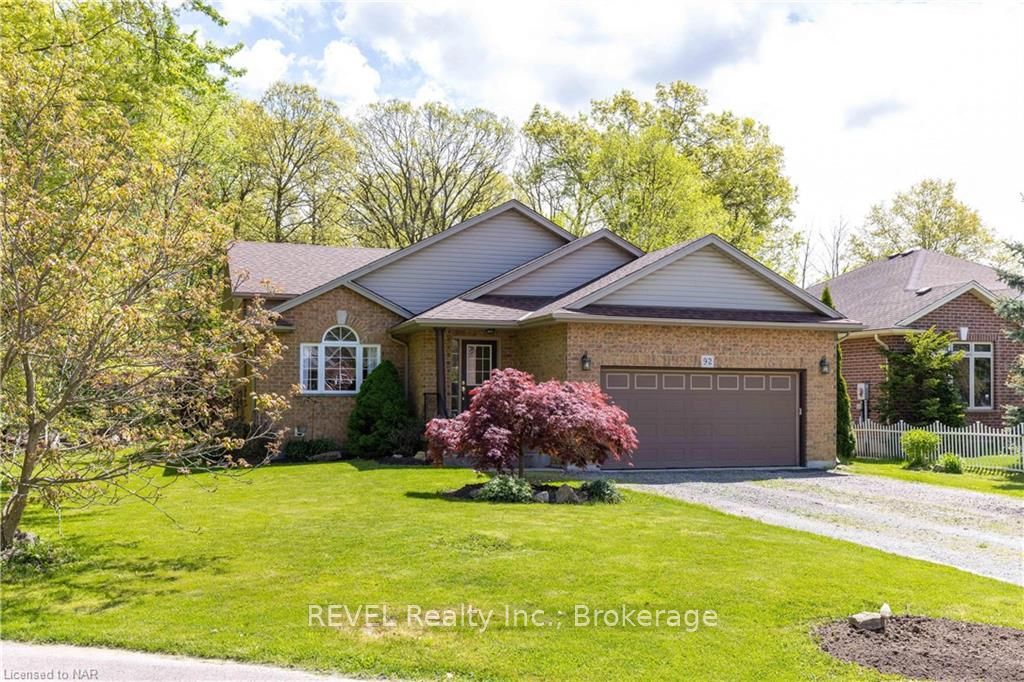 92 THOROLD Ave