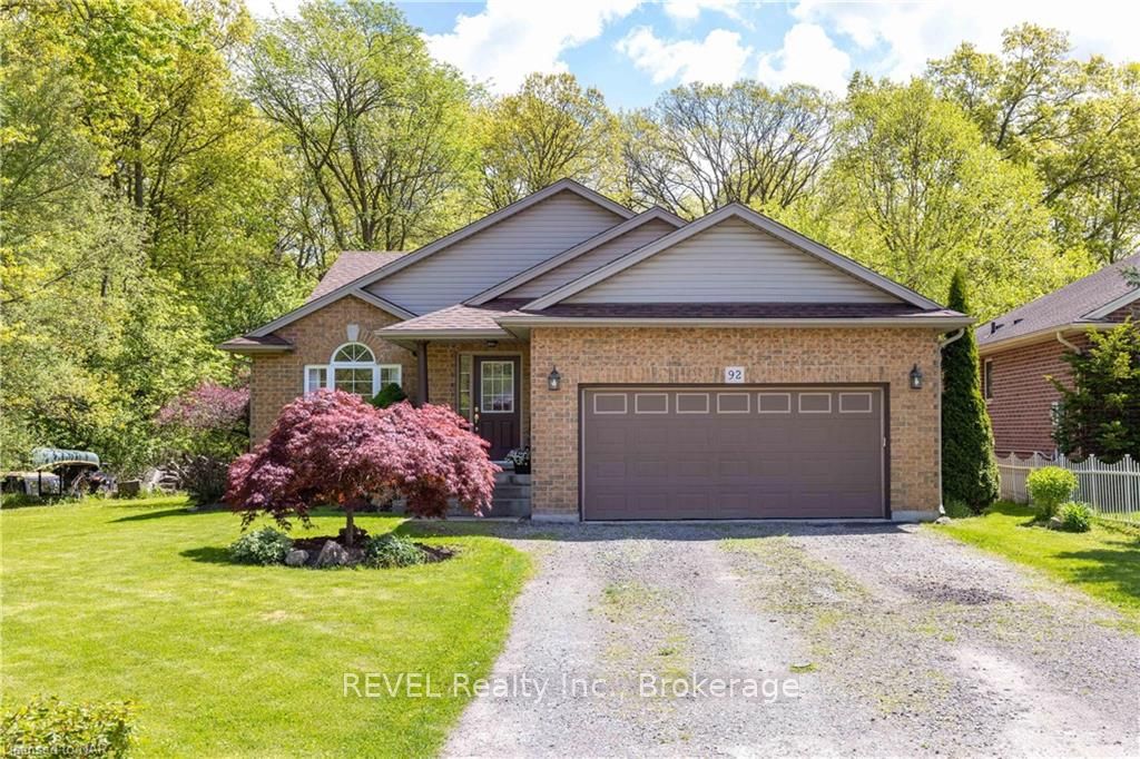 92 THOROLD Ave