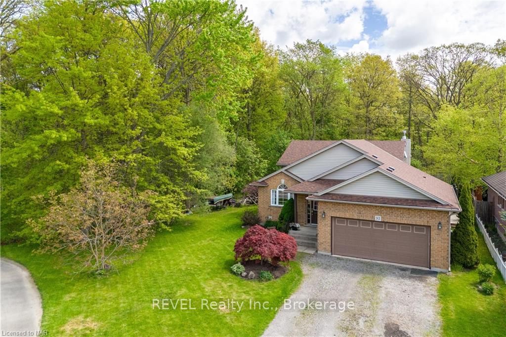 92 THOROLD Ave
