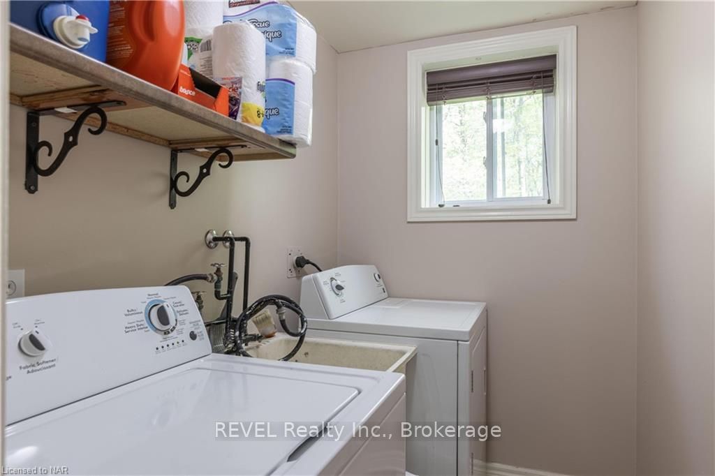 92 THOROLD Ave