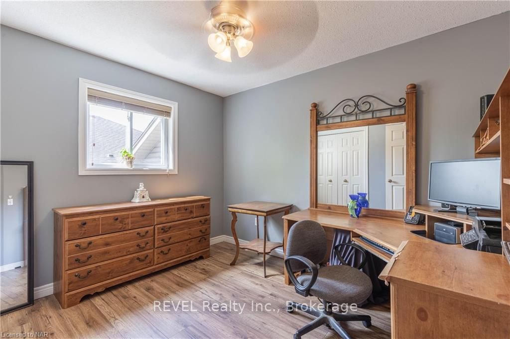 92 THOROLD Ave