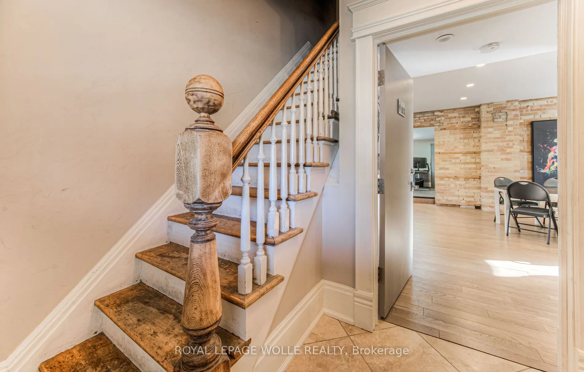 45 Princess St E