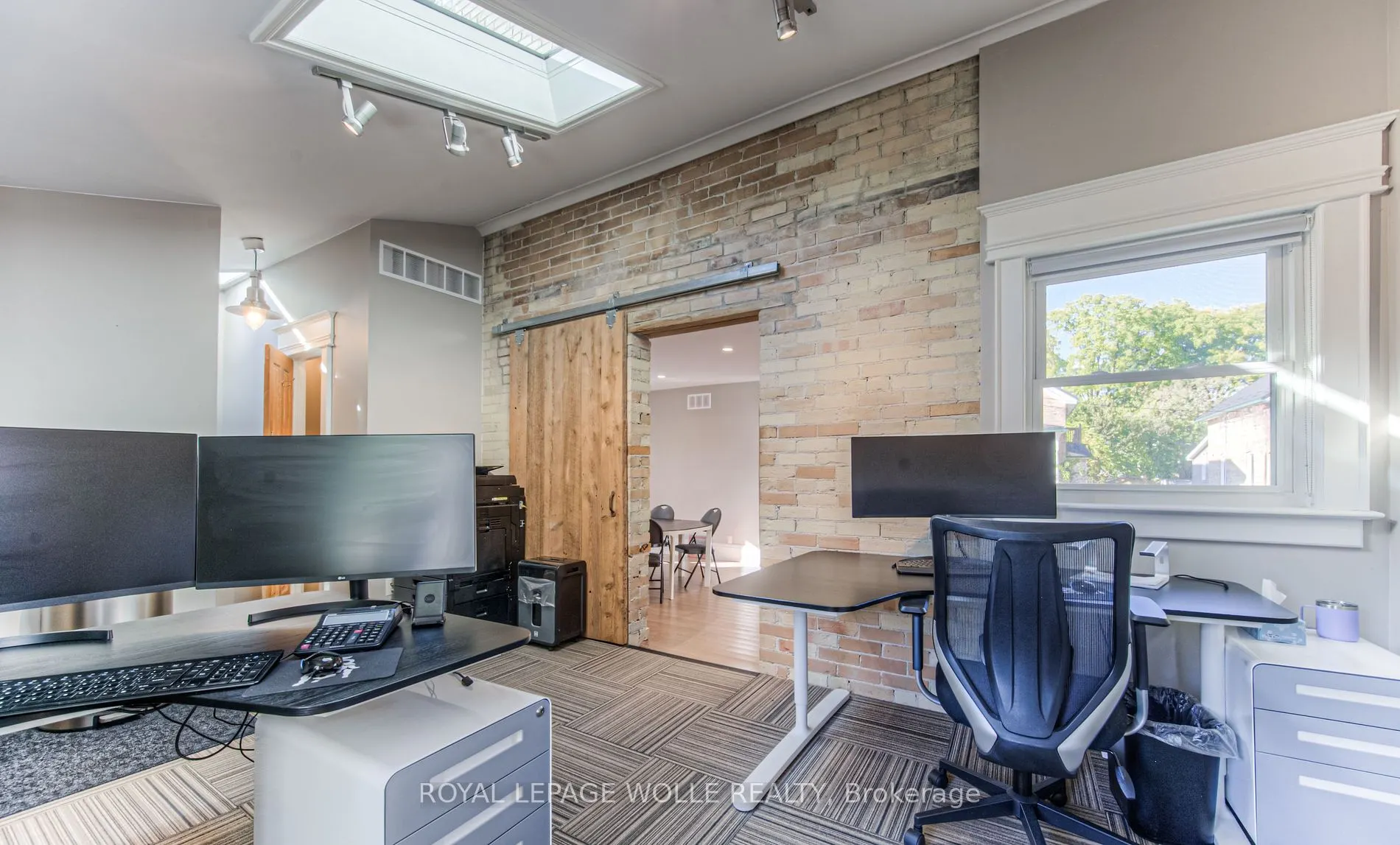 45 Princess St E