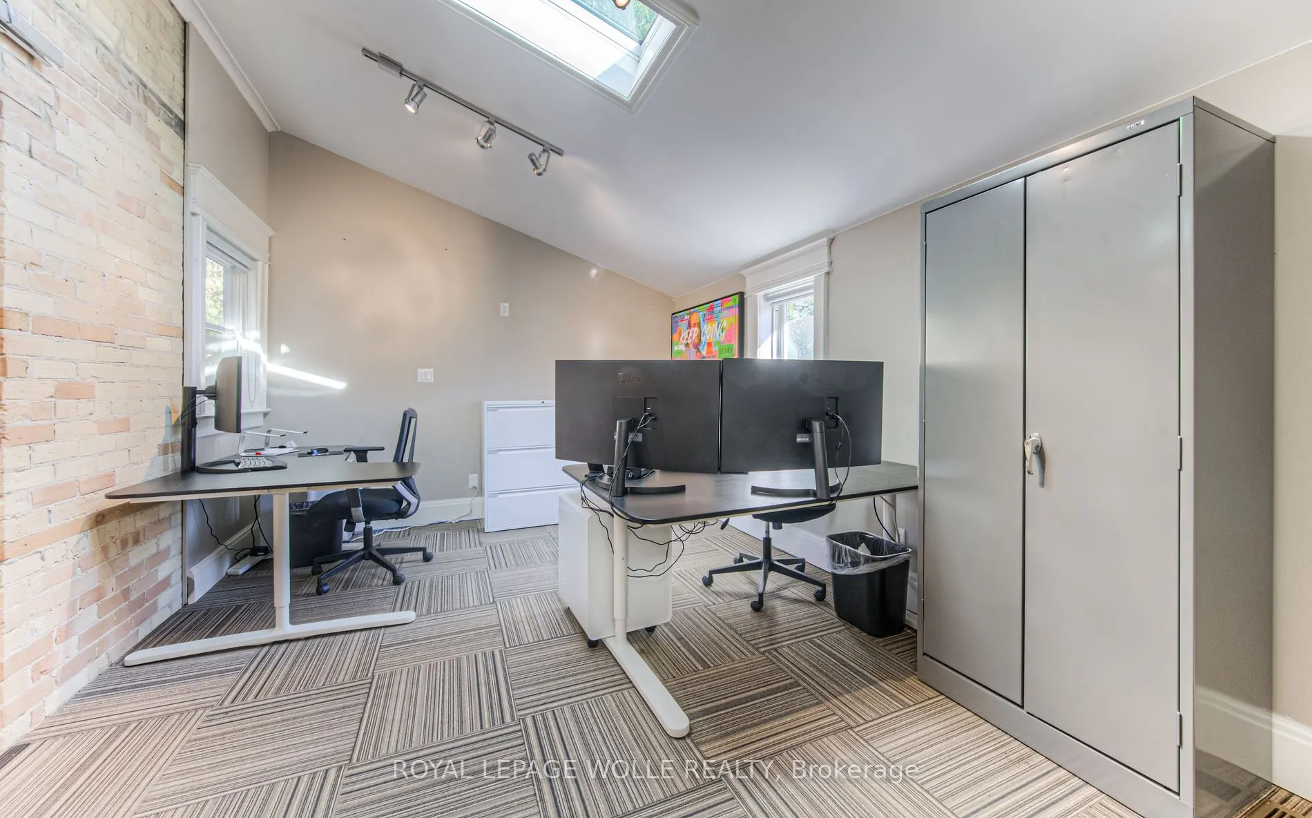 45 Princess St E