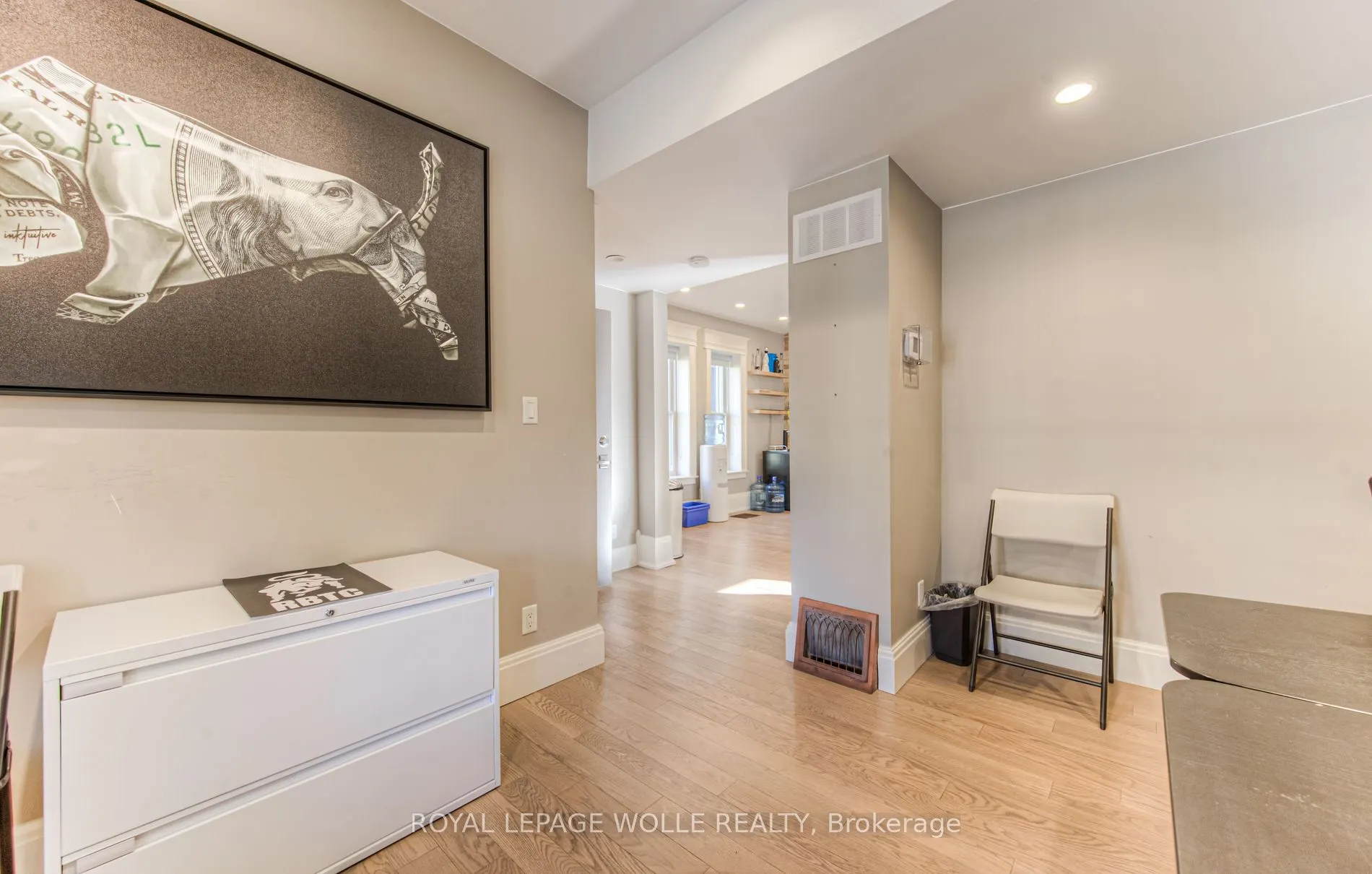 45 Princess St E