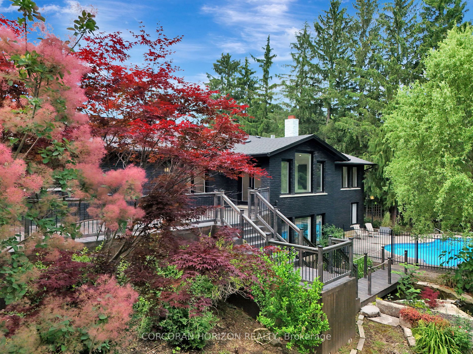 104 Grandview Dr