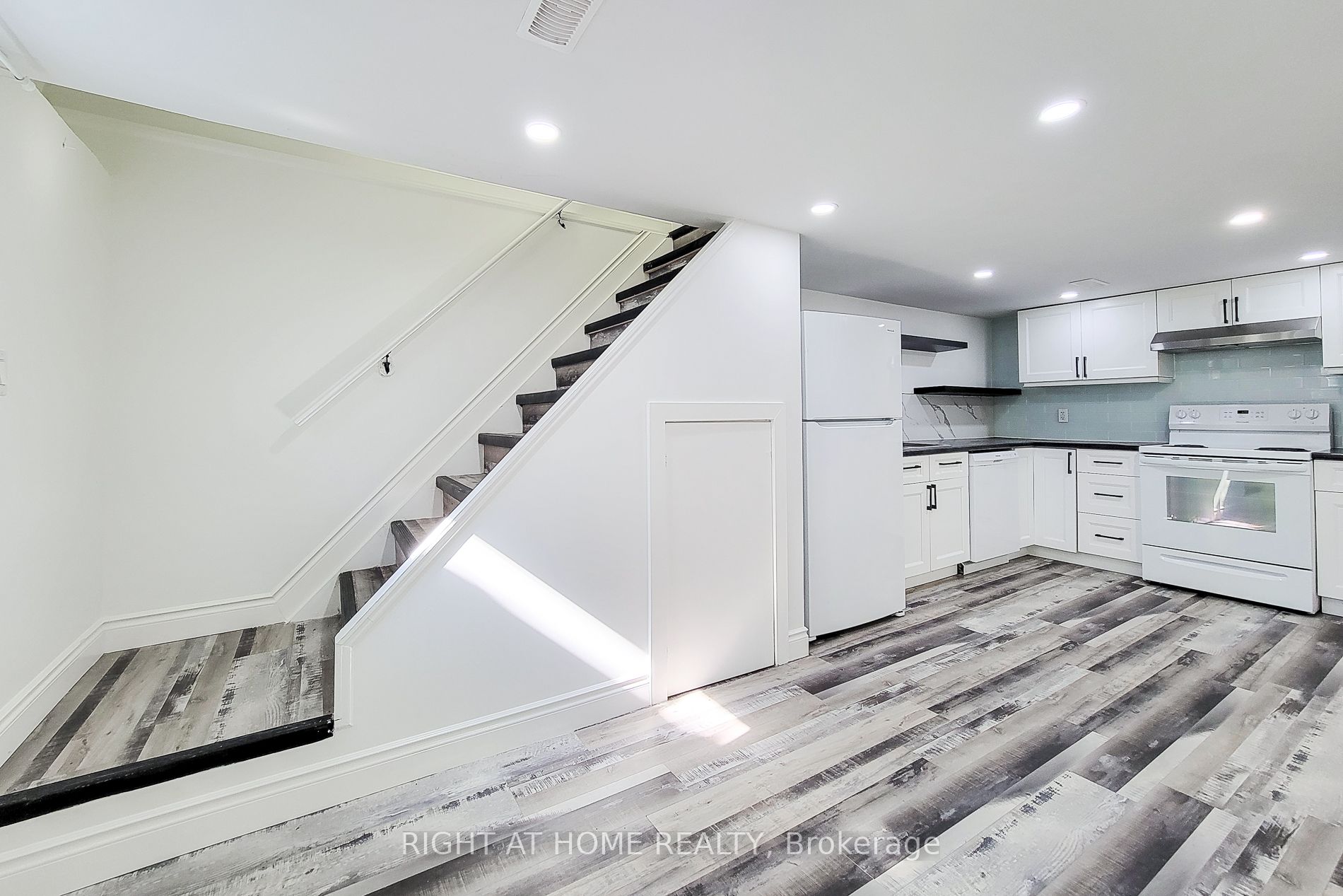133 Corman Ave