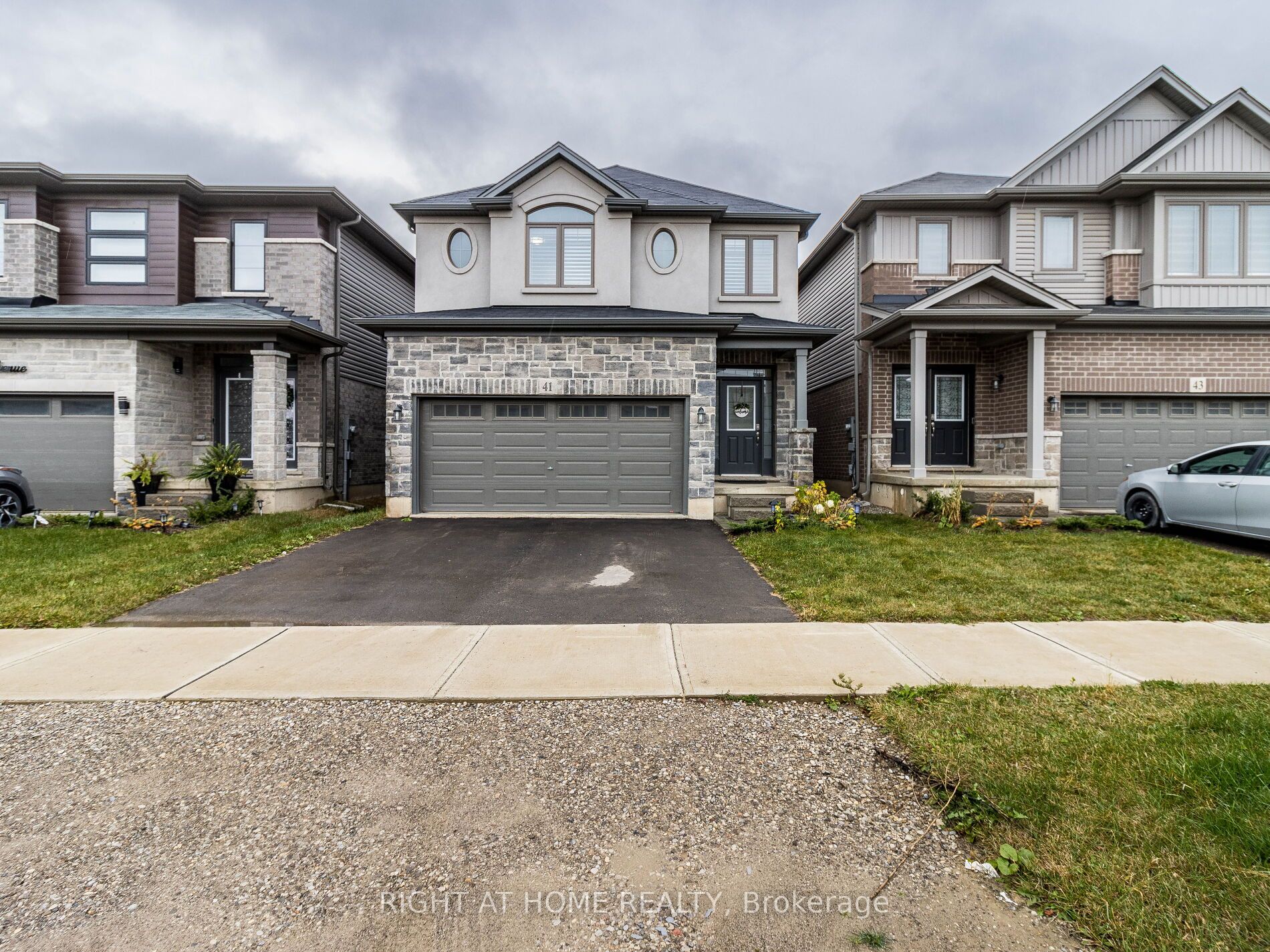 41 Amos Ave