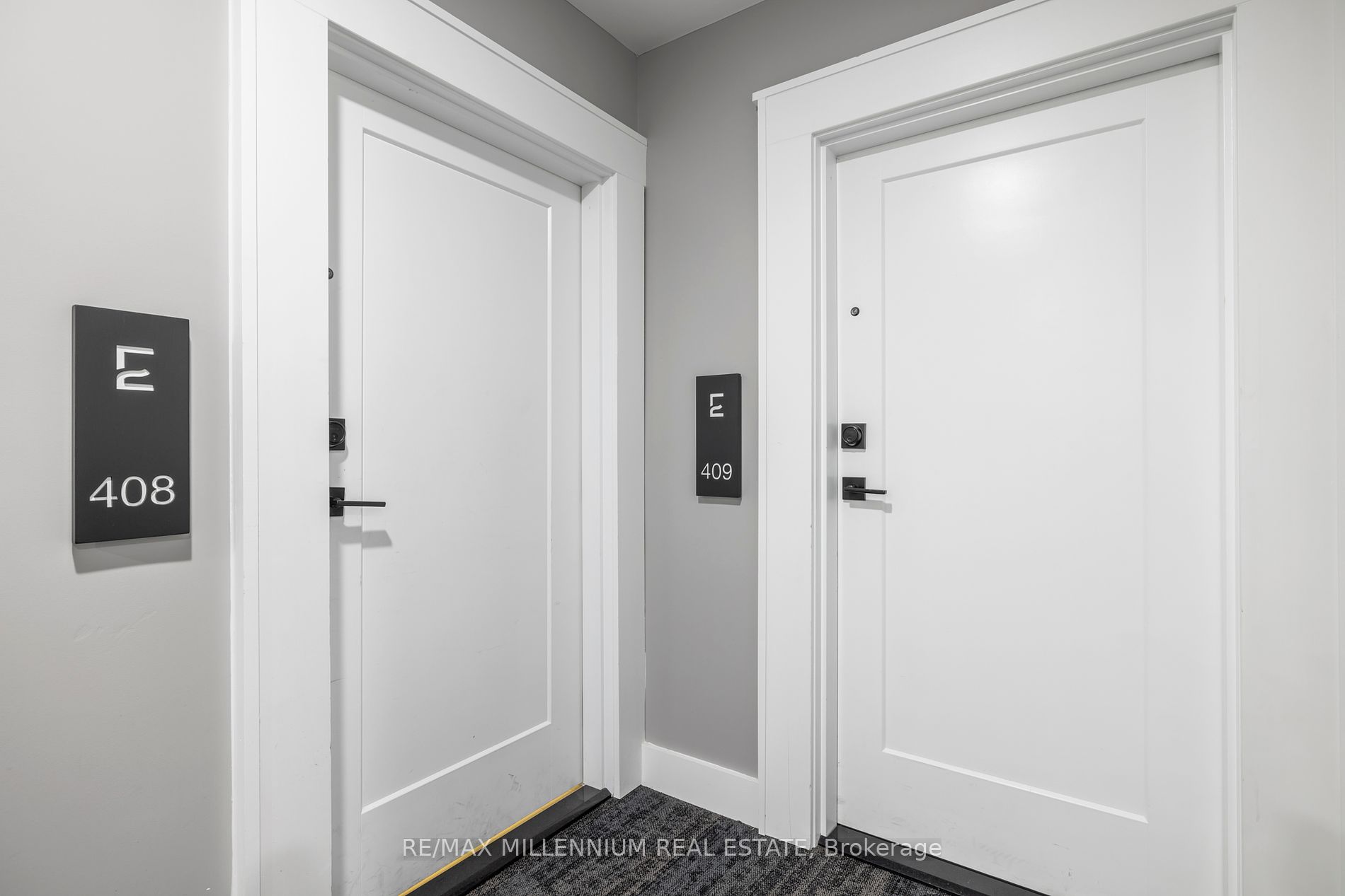 71 Wyndham St S, #408