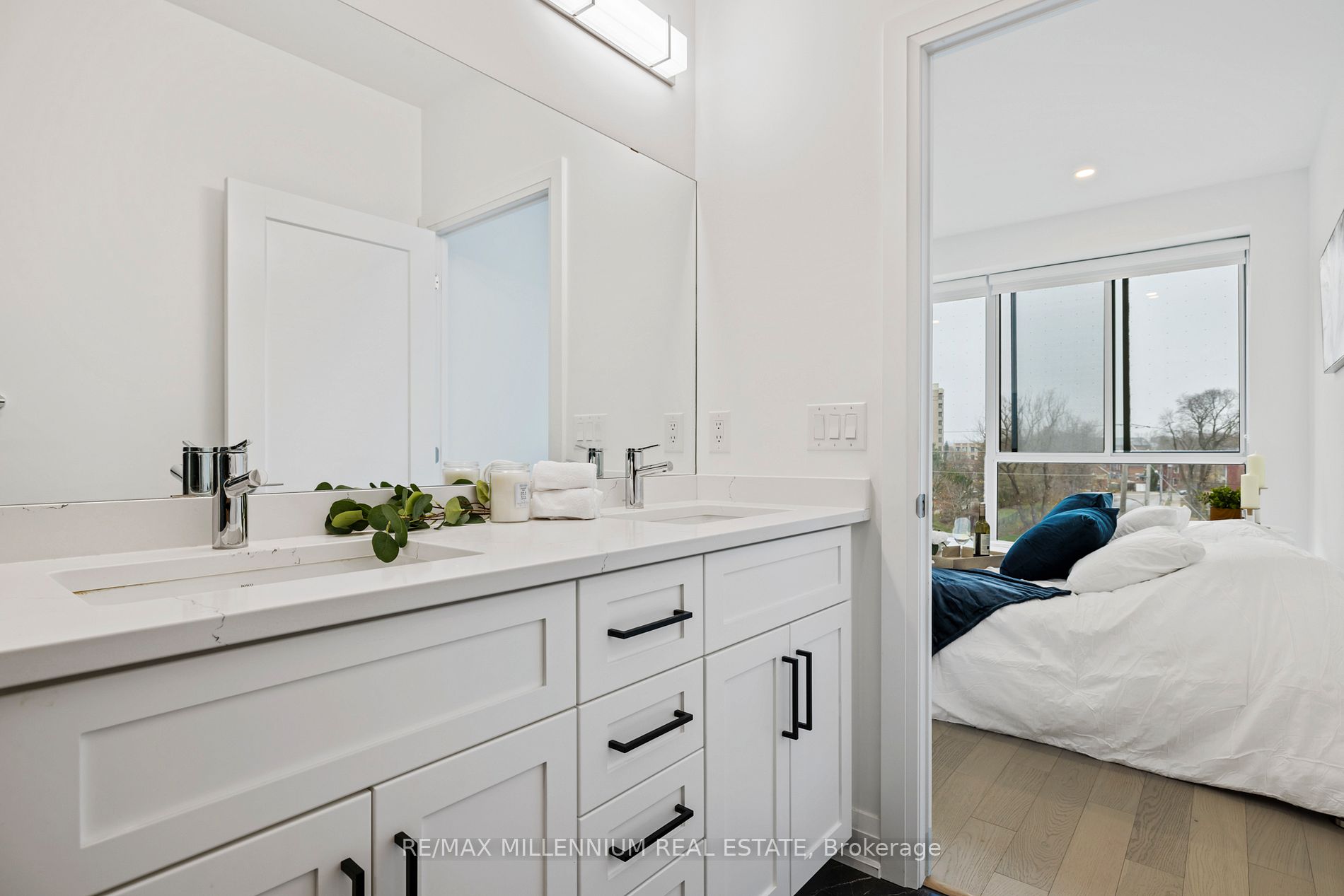 71 Wyndham St S, #408