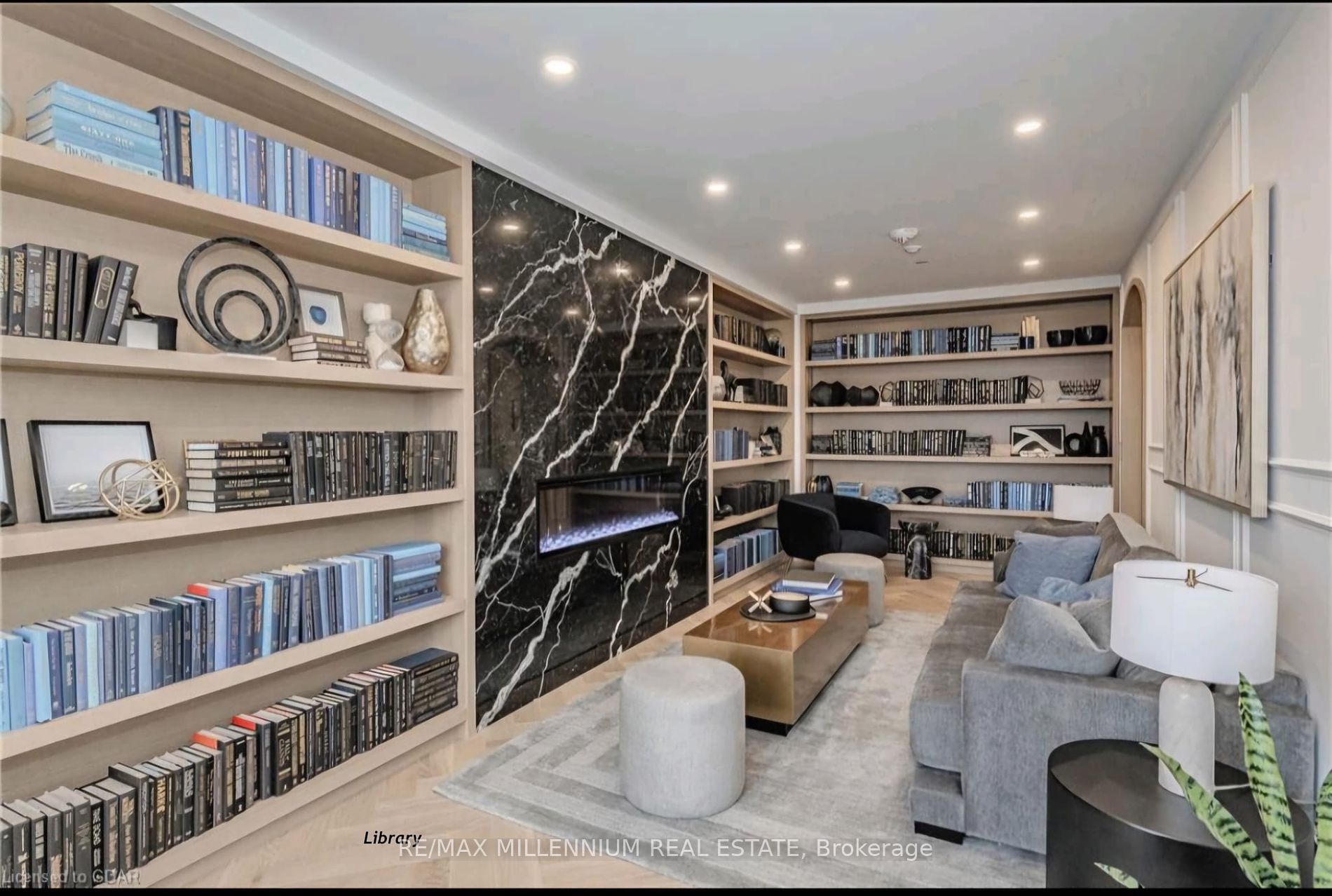 71 Wyndham St S, #408