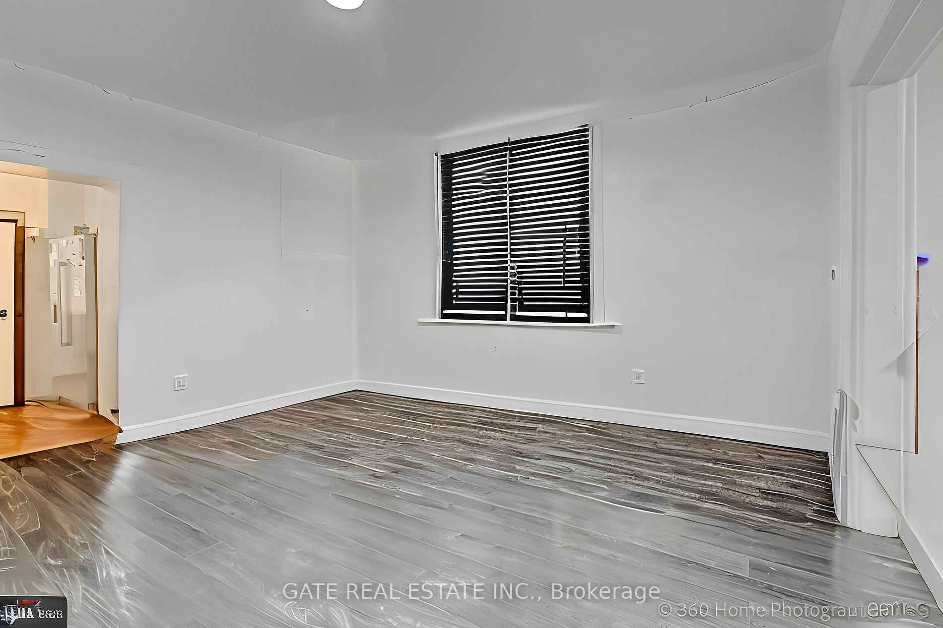 99 Leeming St